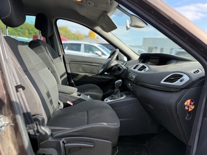 RENAULT MEGANE SCENIC III 1.5 DCI 110CH FAP EXPRESSION EDC ECO² BVA 2011