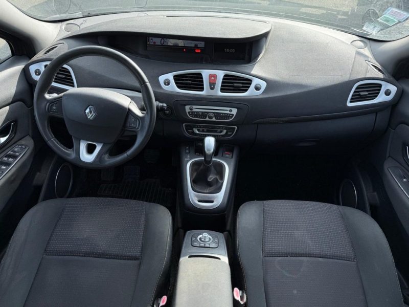 RENAULT MEGANE SCENIC III 1.5 DCI 110CH FAP EXPRESSION EDC ECO² BVA 2011