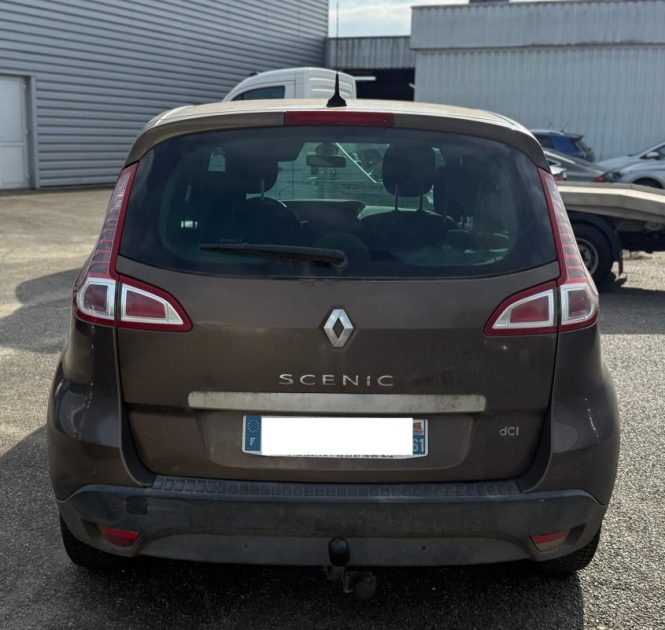 RENAULT MEGANE SCENIC III 1.5 DCI 110CH FAP EXPRESSION EDC ECO² BVA 2011
