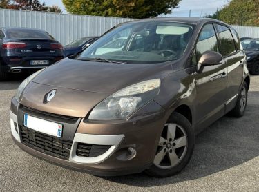 RENAULT MEGANE SCENIC III 1.5 DCI 110CH FAP EXPRESSION EDC ECO² BVA 2011