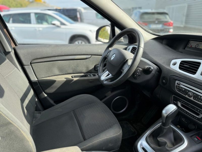 RENAULT MEGANE SCENIC III 1.5 DCI 110CH FAP EXPRESSION EDC ECO² BVA 2011