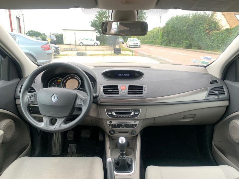 RENAULT MEGANEIII 1.5 DCI 105 AUTHENTIQUE 2009