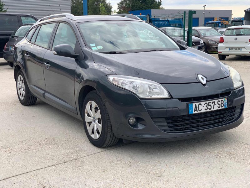 RENAULT MEGANEIII 1.5 DCI 105 AUTHENTIQUE 2009