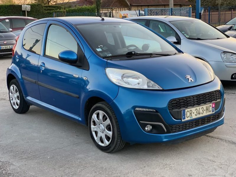 PEUGEOT 107 1.0 12V NAVTEQ 5P 2013