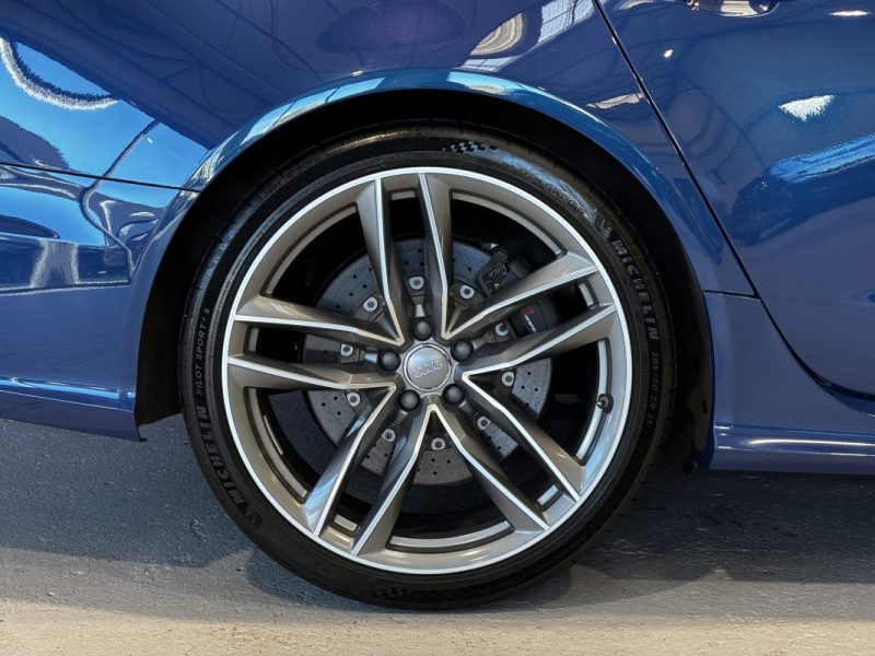 Audi RS6 4.0 V8 TFSI 605ch Performance Quattro - Pack Carbone - Freinage céramique - Toit Ouvrant