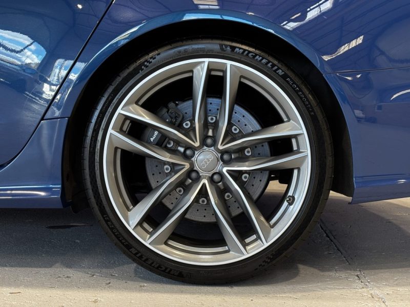 Audi RS6 4.0 V8 TFSI 605ch Performance Quattro - Pack Carbone - Freinage céramique - Toit Ouvrant