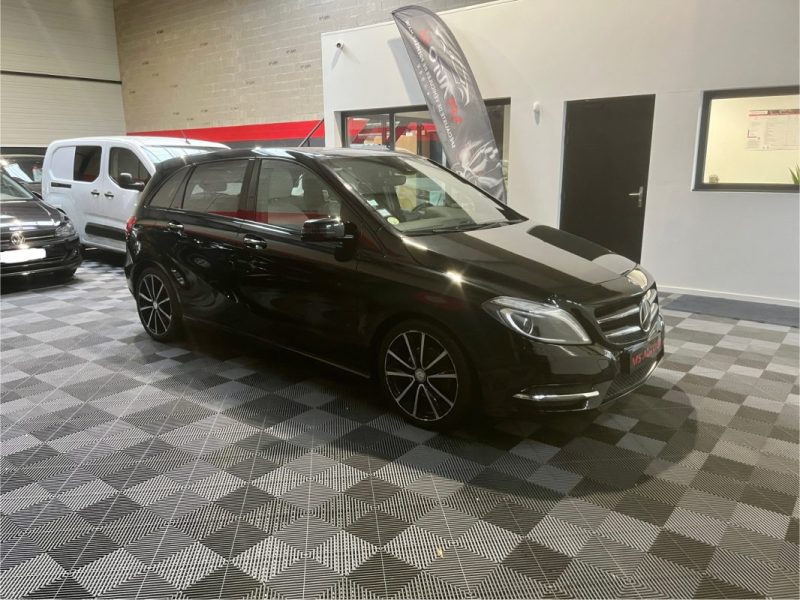 MERCEDES CLASSE B 180 CDI PACK AMG TOIT OUVRANT 