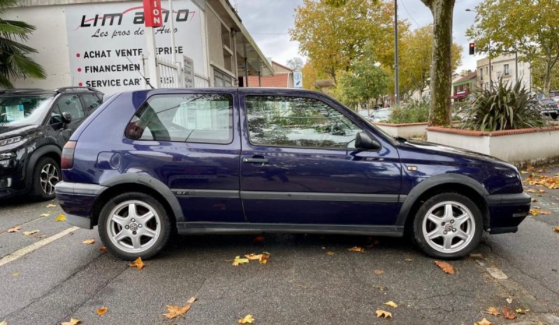 VOLKSWAGEN GOLF III 1.9 GT TDI 110 3 Portes