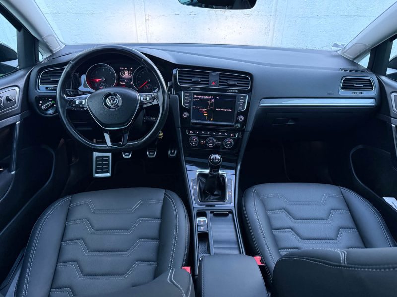 VOLKSWAGEN GOLF VII 2.0 TDI 150CH BLUEMOTION TECHNOLOGY FAP CONFORTLINE/TOIT OUVRANT/GPS 2016