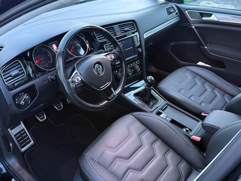 VOLKSWAGEN GOLF VII 2.0 TDI 150CH BLUEMOTION TECHNOLOGY FAP CONFORTLINE/TOIT OUVRANT/GPS 2016