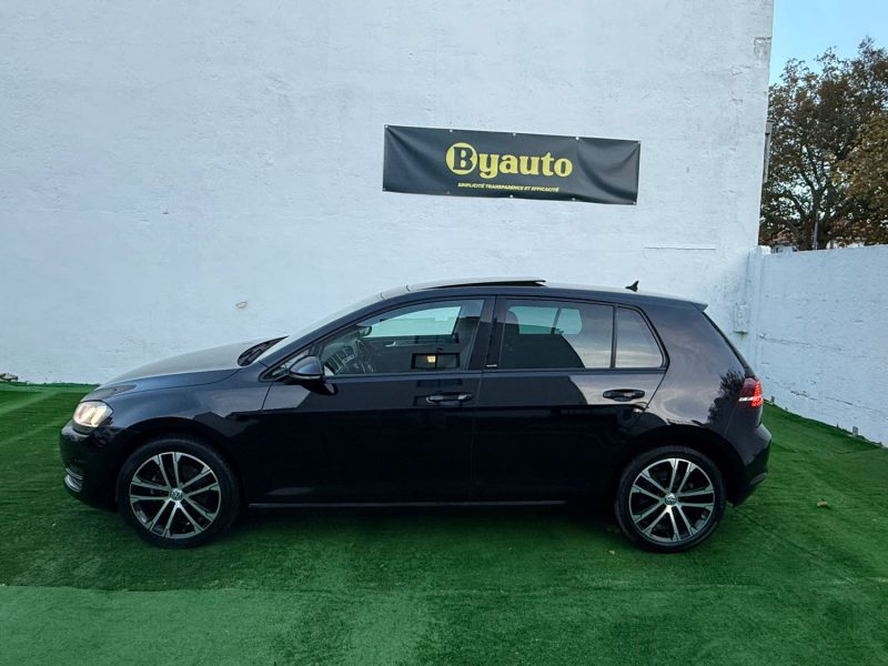 VOLKSWAGEN GOLF VII 2.0 TDI 150CH BLUEMOTION TECHNOLOGY FAP CONFORTLINE/TOIT OUVRANT/GPS 2016