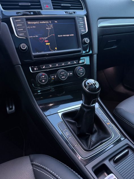 VOLKSWAGEN GOLF VII 2.0 TDI 150CH BLUEMOTION TECHNOLOGY FAP CONFORTLINE/TOIT OUVRANT/GPS 2016