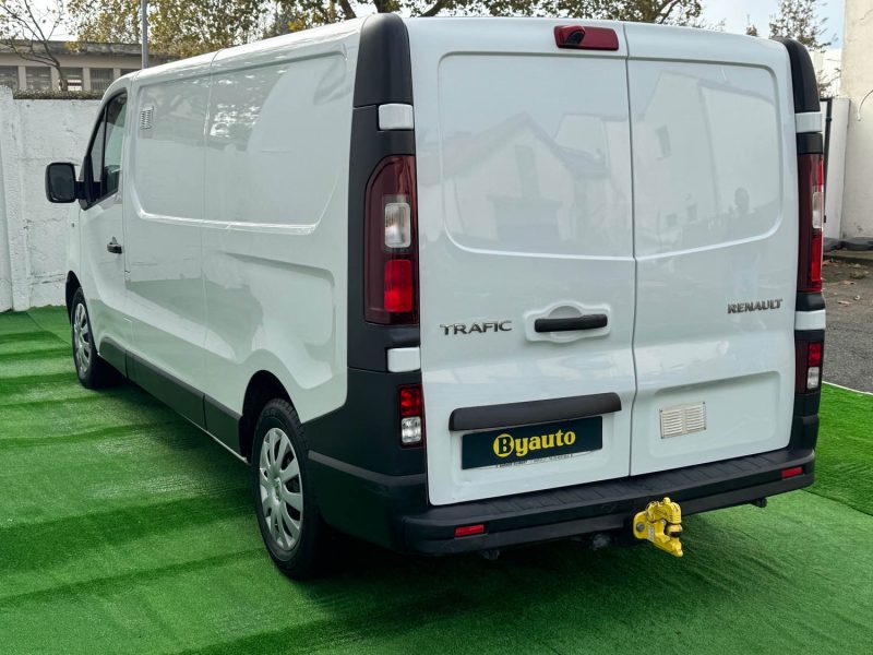 RENAULT TRAFIC 3 COURT 1.6 DCI 95 CH  - 16V TURBO L1H1  
