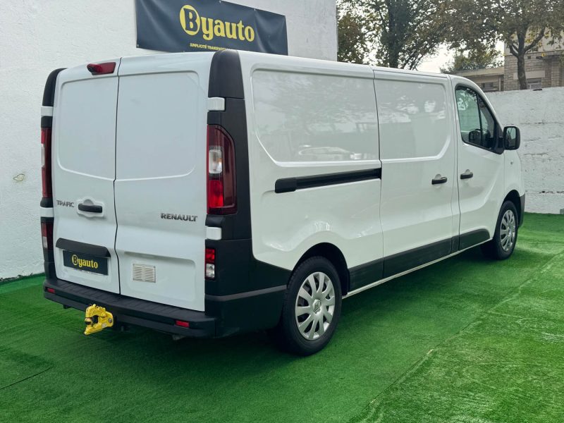 RENAULT TRAFIC 3 COURT 1.6 DCI 95 CH  - 16V TURBO L1H1  