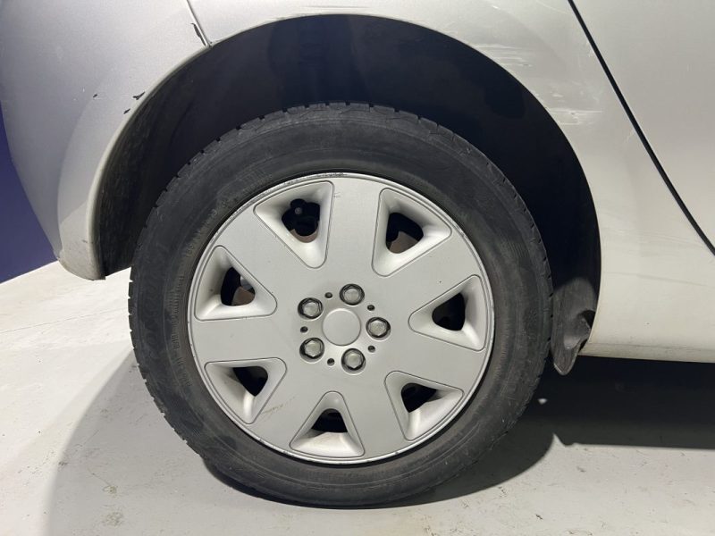 RENAULT CLIO 3 DYNAMIQUE 1.4 16V 98CH 2005