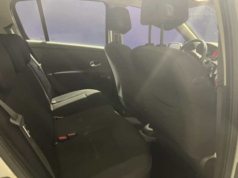 RENAULT CLIO 3 DYNAMIQUE 1.4 16V 98CH 2005