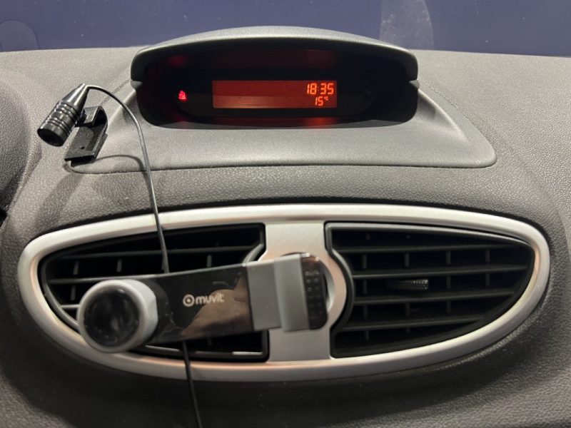 RENAULT CLIO 3 DYNAMIQUE 1.4 16V 98CH 2005