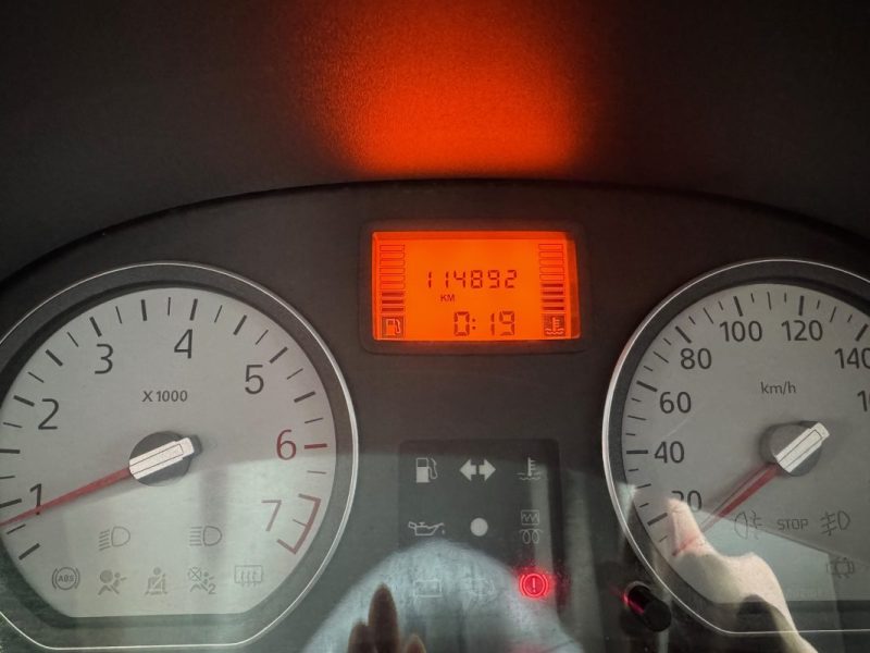 DACIA  LOGAN 1.6 16V 105  (114 800 KMS) 1° MAIN GARANTIE 