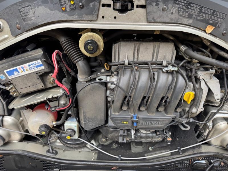 DACIA  LOGAN 1.6 16V 105  (114 800 KMS) 1° MAIN GARANTIE 