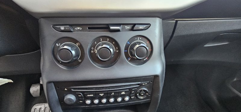 CITROEN C3 II 1.4I 75CH ADVANCE 