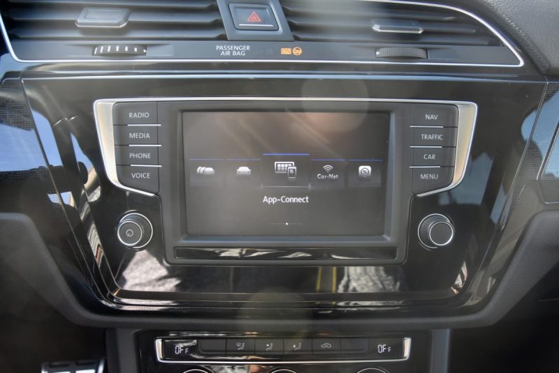 VOLKSWAGEN TOURAN 1.4 TSI 150CH BLUEM MOVE DSG7 7 PLACES + OPTIONS 2017