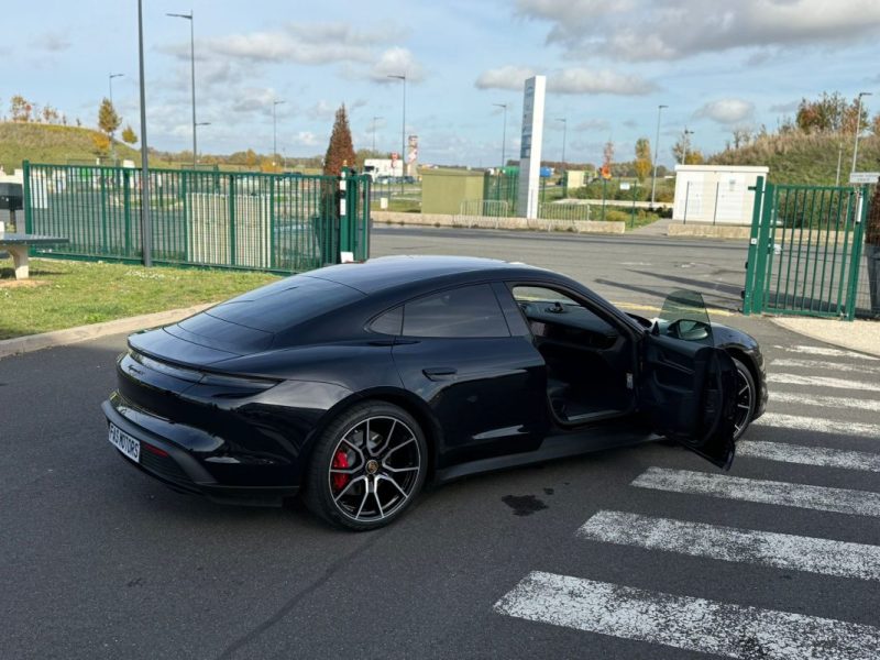Porsche Taycan 4S 94 kWh Performance Plus • 571 ch • 2022