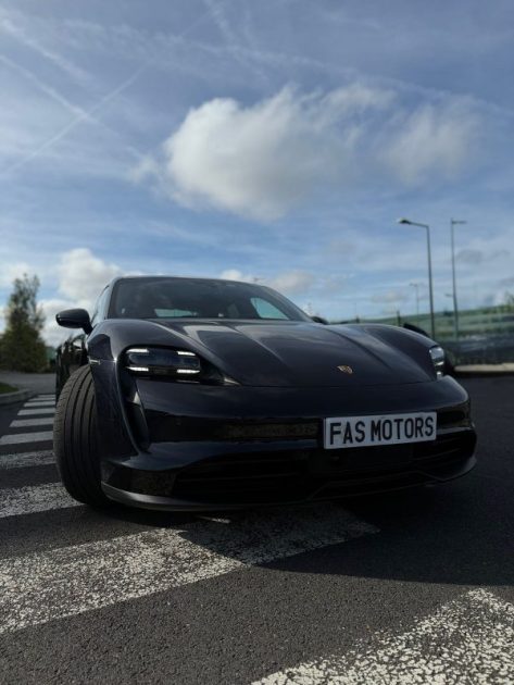 Porsche Taycan 4S 94 kWh Performance Plus • 571 ch • 2022