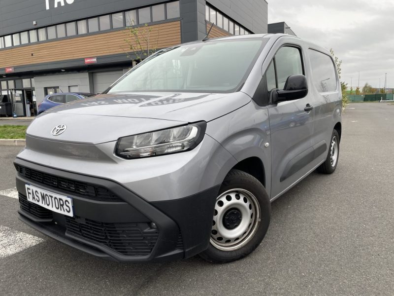 TOYOTA PROACE 3  TOYOTA PROACE CITY (2) FOURGON MEDIUM 1.5 130 D-4D BVA8 DYNAMIC 2025