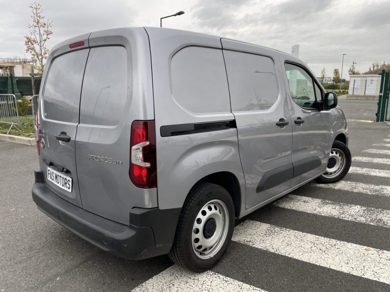 TOYOTA PROACE 3  TOYOTA PROACE CITY (2) FOURGON MEDIUM 1.5 130 D-4D BVA8 DYNAMIC 2025