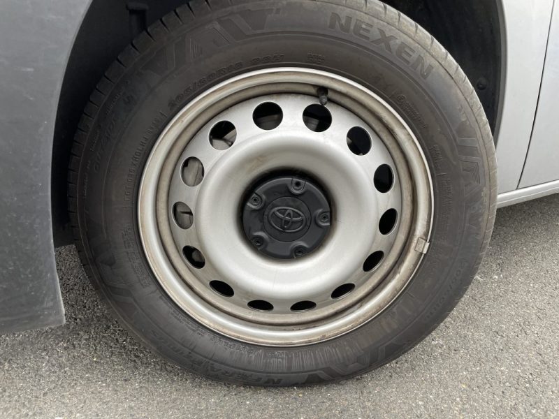 TOYOTA PROACE 3  TOYOTA PROACE CITY (2) FOURGON MEDIUM 1.5 130 D-4D BVA8 DYNAMIC 2025