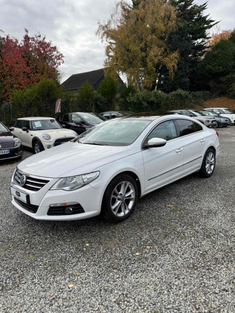 VOLKSWAGEN PASSAT CC 2.0 TDI 140CH BLUEMOTION FAP CARAT EDITION
