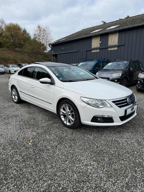 VOLKSWAGEN PASSAT CC 2.0 TDI 140CH BLUEMOTION FAP CARAT EDITION