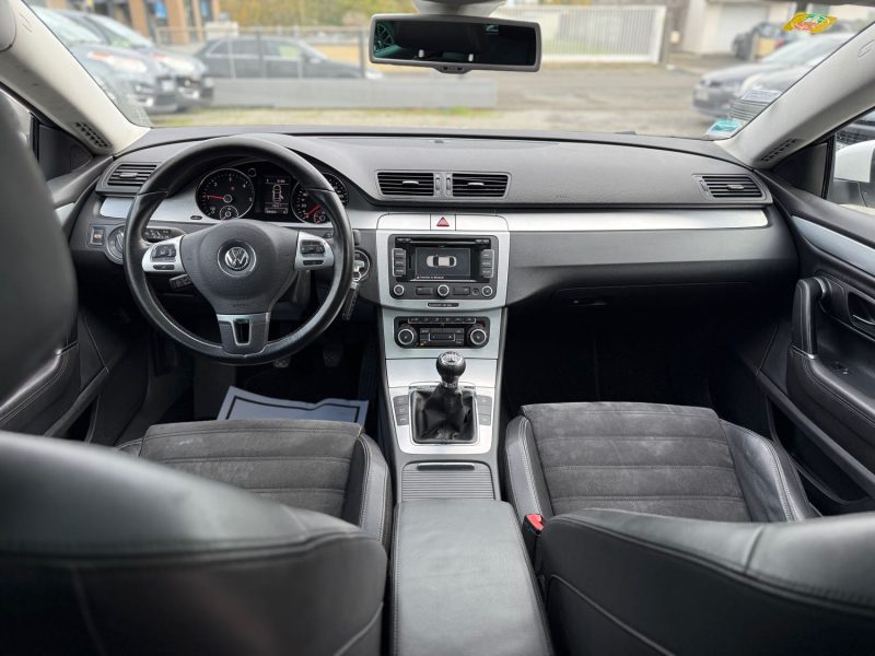 VOLKSWAGEN PASSAT CC 2.0 TDI 140CH BLUEMOTION FAP CARAT EDITION