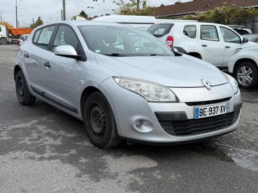 RENAULT MEGANEIII 1.5 DCI 90CH FAP AUTHENTIQUE ECO² 2010