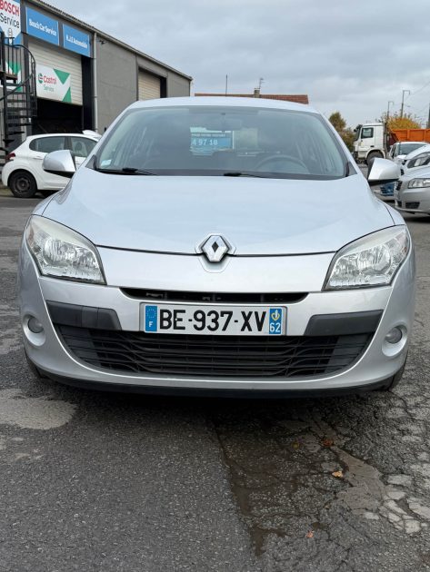 RENAULT MEGANEIII 1.5 DCI 90CH FAP AUTHENTIQUE ECO² 2010