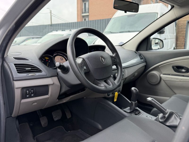 RENAULT MEGANEIII 1.5 DCI 90CH FAP AUTHENTIQUE ECO² 2010