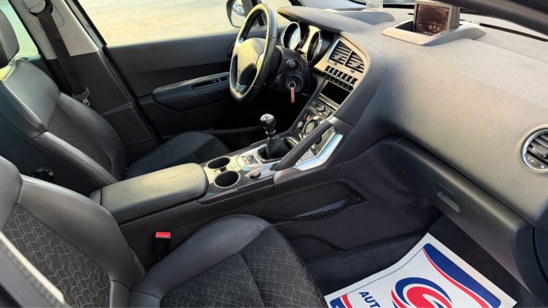 PEUGEOT 3008 1.6 HDI 115 Cv ALLURE