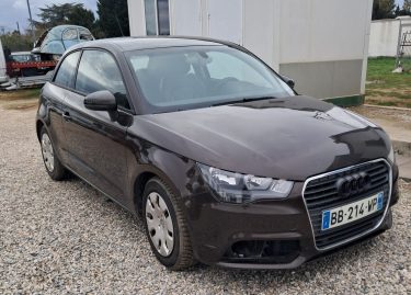 AUDI A1 1.6 TDI 105 ATTRACTION 2010