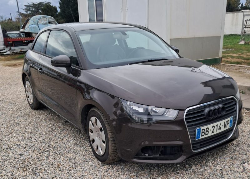 AUDI A1 1.6 TDI 105 ATTRACTION 2010