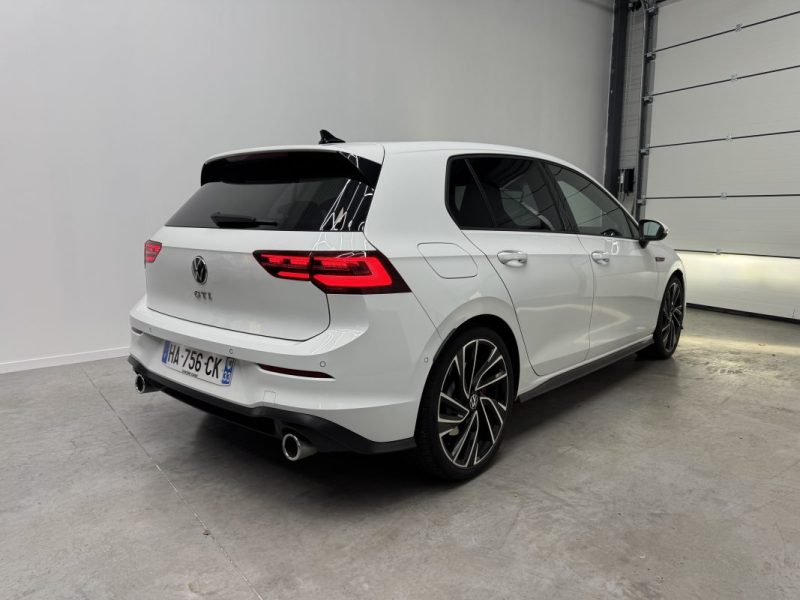 Golf VIII GTI 2.0 TSI 245ch DSG7 - HARMAN KARDON - TOIT OUVRANT - MALUS PAYÉ