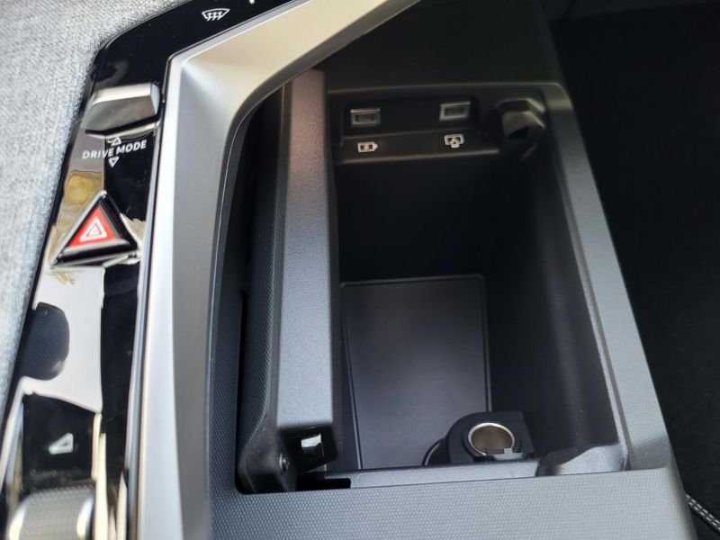 Peugeot 3008 (Nouveau) Hybrid 145 GT e-DCS6 NavPano PackDriveAssist Radar Av/Ar Camera