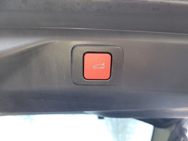 Peugeot 3008 (Nouveau) Hybrid 145 GT e-DCS6 NavPano PackDriveAssist Radar Av/Ar Camera