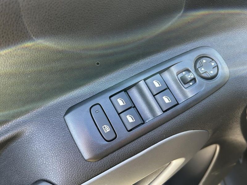 Citroën Berlingo (Nouveau) M PureTech 110 Plus BVM6 CarPlay LunetteArOuvrante Radar Camera