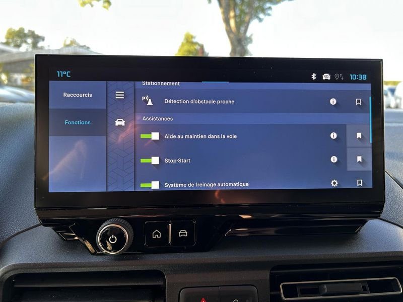 Citroën Berlingo (Nouveau) M PureTech 110 Plus BVM6 CarPlay LunetteArOuvrante Radar Camera