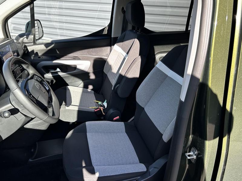 Citroën Berlingo (Nouveau) M PureTech 110 Plus BVM6 CarPlay LunetteArOuvrante Radar Camera