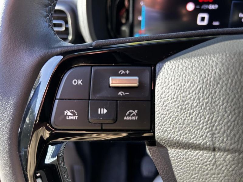 Citroën Berlingo (Nouveau) M PureTech 110 Plus BVM6 CarPlay LunetteArOuvrante Radar Camera