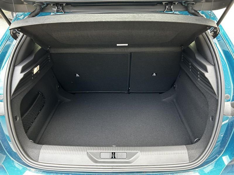 Peugeot 308 BlueHDi 130 Allure EAT8 GPS ADML Radar Ar Camera