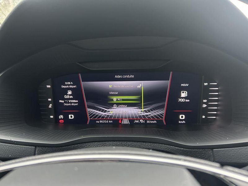 Skoda Karoq 2.0 TDI 150 Sportline DSG7 ADML Attelage Radar Camera