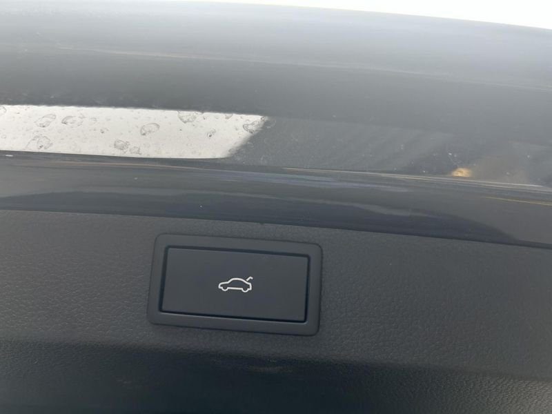 Skoda Karoq 2.0 TDI 150 Sportline DSG7 ADML Attelage Radar Camera