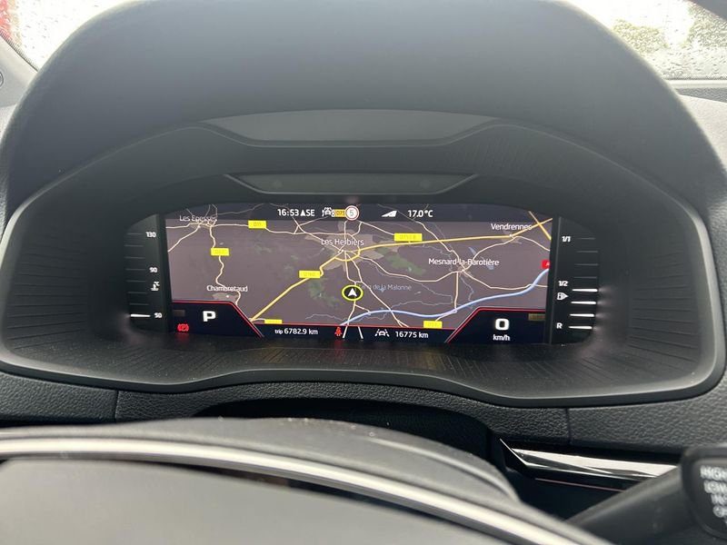 Skoda Karoq 2.0 TDI 150 Sportline DSG7 ADML Attelage Radar Camera